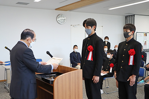 よいこと表彰では個人9名と2つの団体が受賞