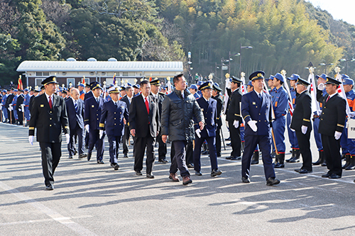 市長が人員機材点検を実施