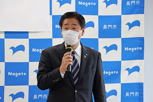江原市長が株式会社アポロジャパンの長門市進出を歓迎