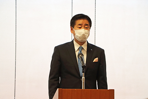 江原市長が「数多くの素晴らしい作品を応募いただいた」とあいさつ