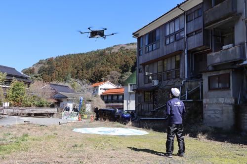 中国地方で初となるドローンとJR線を活用した実証実験が行われた