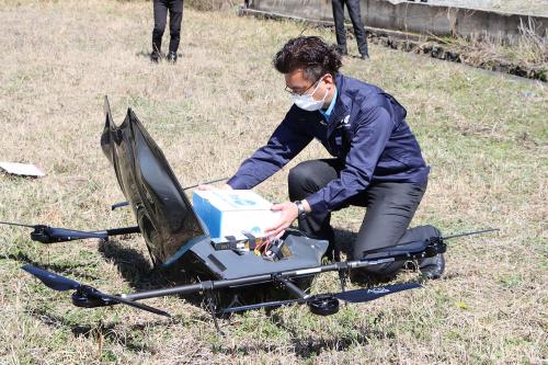JR長門湯本駅から俵山にドローンで配送