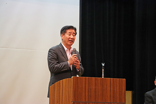 長門地区推進委員長の江原市長があいさつ