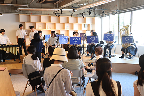 大津緑洋高等学校吹奏楽部による演奏