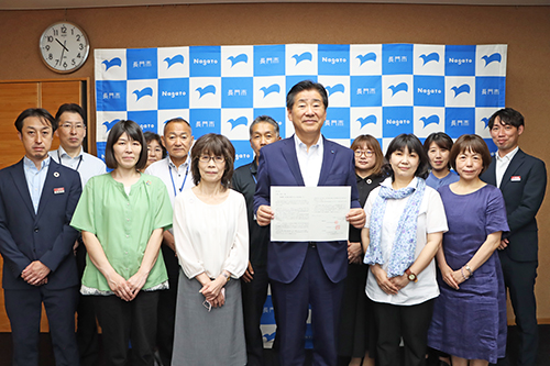 生活協同組合コープやまぐちが江原市長に平和要請