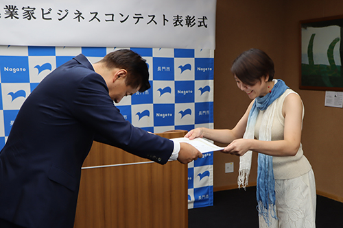 優秀賞を受賞した石田さん