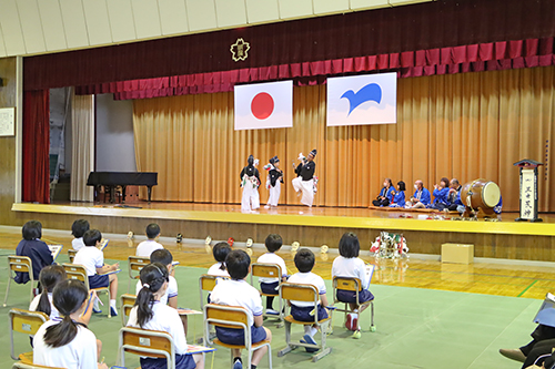三宝荒神（さんぽうこうじん）の舞を実演