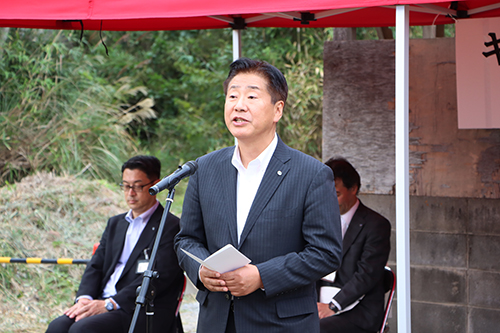 開所にあたり、江原市長があいさつ