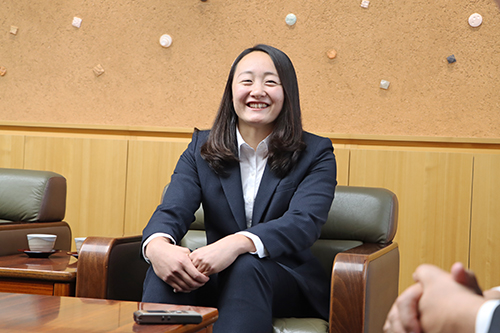 平野選手は「パリ五輪で良い結果を残してみなさんを喜ばせたい」と話した