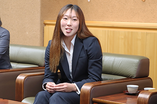 大谷選手は「パリ五輪ではメダル獲得を目指す」と話した