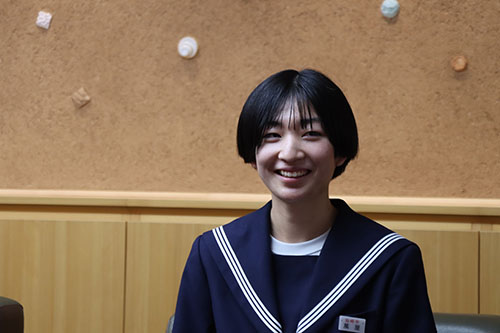 「オールマイティにプレーできることが自分の強み」と話す萬屋さん