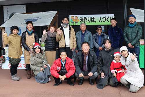 クリスマスマーケットに出展した生産者のみなさん
