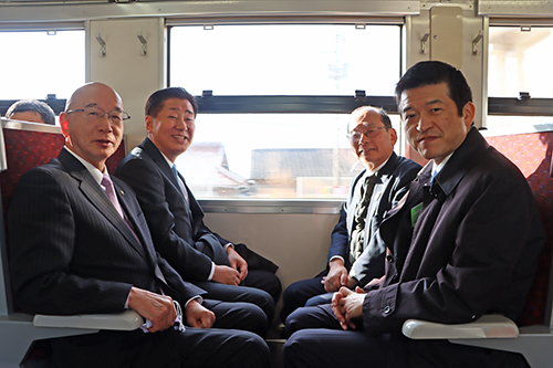 JR山陰本線を利用して三見駅から萩駅へ移動
