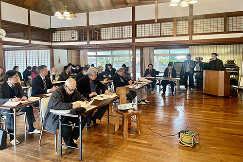 最終報告会に約50人らが出席