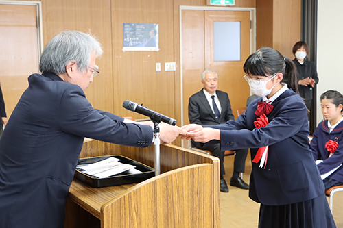 山口県子ども会連合会から文化財愛護・伝承活動を行う子ども会へ助成金の伝達