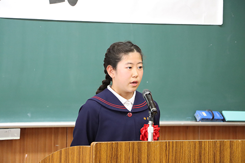 子ども会を代表して門前子ども会の山下穂乃さんがお礼の言葉