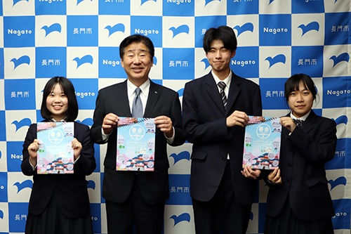大津緑洋高校の生徒が「春会」のPRに市長を訪問