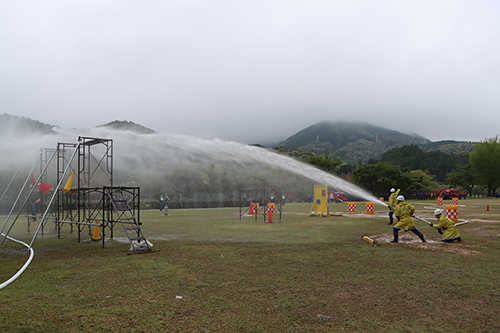 旧大畑小学校で消防操法大会が開催されました