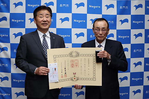令和６年春の叙勲（旭日小綬章）を受賞した松林正俊さん