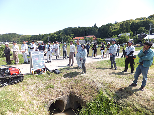 生産者や関係者ら約４０人が参加しました