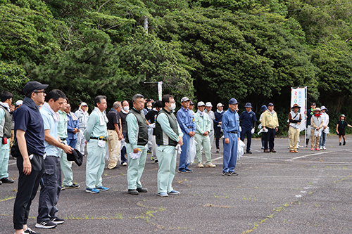 地域住民などのボランティアが参加