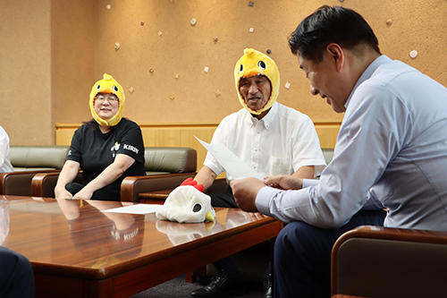 西日本の名物やきとり店を柱に集客を行います
