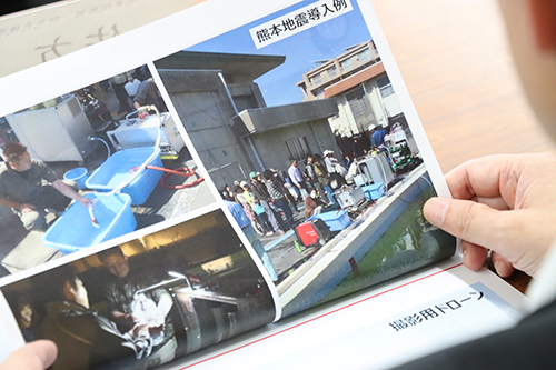 ドローンなど最新機材が紹介された