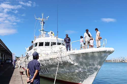 14日（土曜日）には仙崎海上保安部による巡視船「はぎなみ」が一般公開