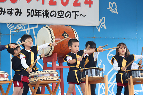 三隅保育園園児による太鼓演奏