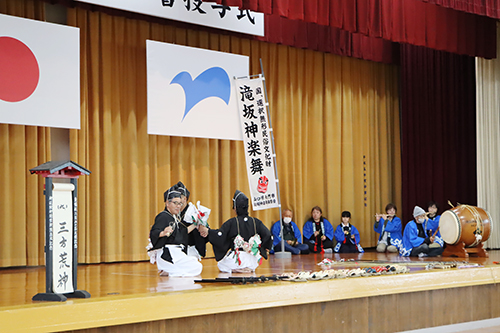 滝坂神楽舞保存会の方による滝坂神楽舞の実演