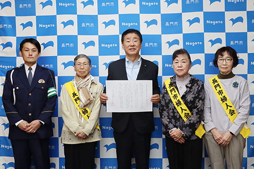 交通安全の基本は、しっかり安全かどうか確認をすること