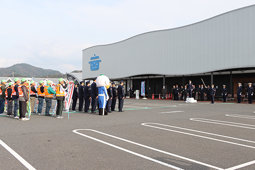年末年始特別警戒隊出動式及び安全指導出動式が実施された
