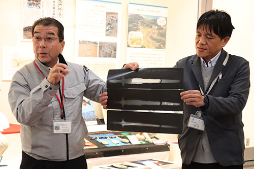 今後、蛍光X線分析により、銅剣の成分や構成を明らかにしていく