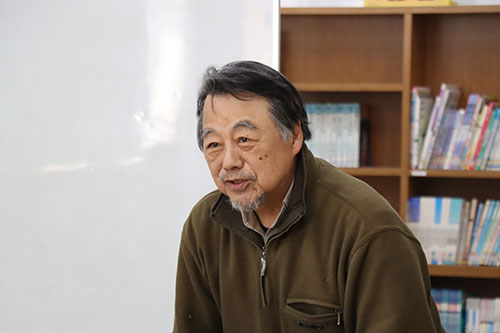 ゲストティーチャーとして参加した大津あきらさんと同級生の大井徳三さん