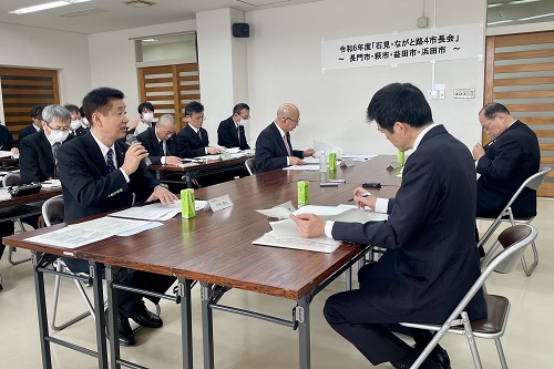 3つの議題が話し合われた