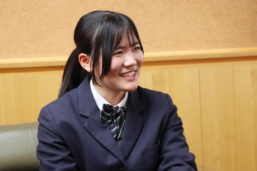 「大会では入賞できるよう頑張りたい」と話す保多盛さん