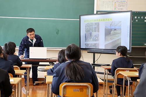 大汐さんによる出前授業の様子