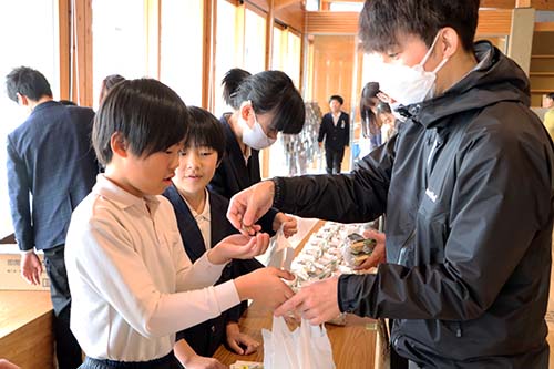 用意された70パックは即完売しました