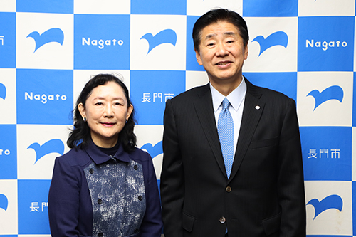 表敬訪問時の記念撮影