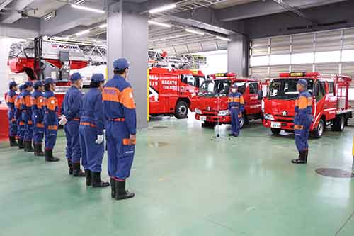 仙崎分団第1部隊と三隅第3分団小島部隊に小型動力ポンプ（付）積載車が配備