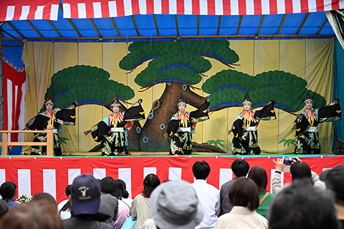 多くのお客さんが待ち望んだ寿式五人三番叟