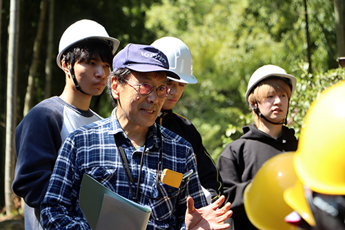 竹林ボランティアの小枝さん