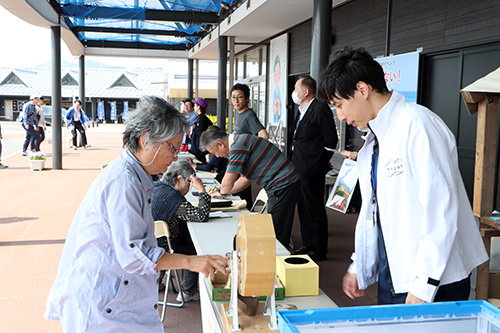 市内特産品が当たるガラポン抽選会