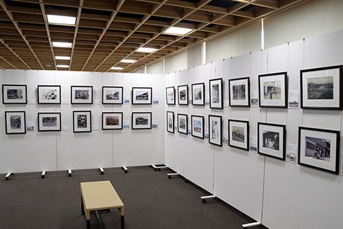 懐かしの写真が展示されています