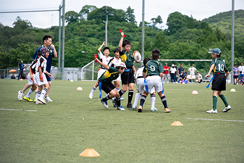 タグラグビーの試合の様子2