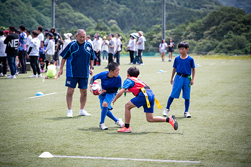 タグラグビーの試合の様子5
