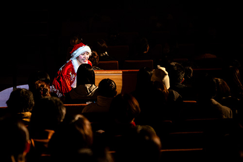 特別な花を探すダサンタ