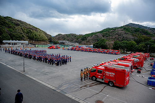 人員・機材点検、一斉放水前の様子