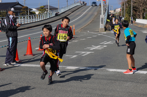 立正佼成会前（小学生・女子コース）の様子