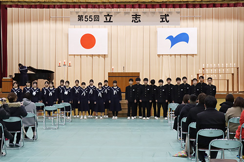 2年生全員で「大切なもの」を合唱